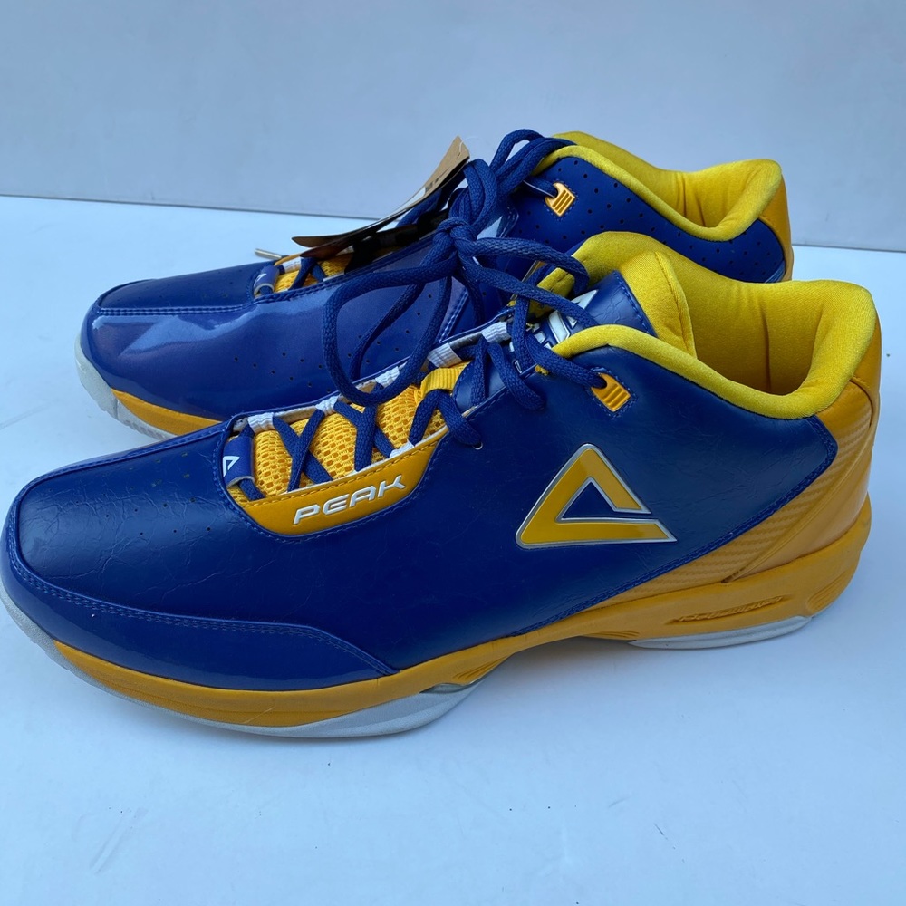 PEAK MEN’S BASKETBALL SHOES NEW Without box